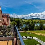 Czarna Perła- Przy Jeziorze I ścieżce Rowerowej Velo Dom wakacyjny *