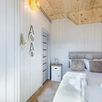 Czarna Perła- Przy Jeziorze I ścieżce Rowerowej Velo Dom wakacyjny