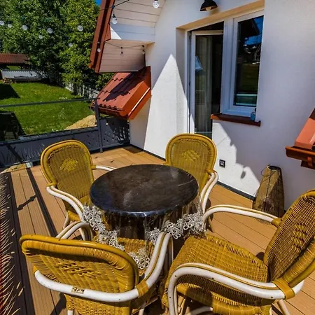 Hébergement de vacances Czarna Perla- Bike & Kluszkowce Przy Jeziorze, Podgrzewany Basen *